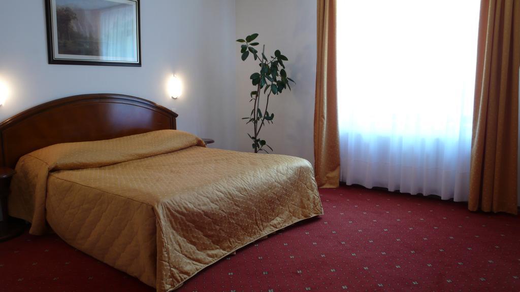 Hotel Ruia Пояна-Брашов Номер фото